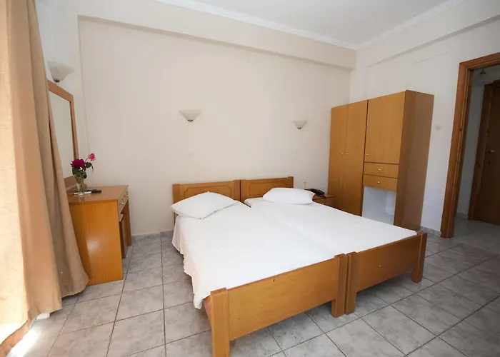 Veroniki 2* העיירה קוס