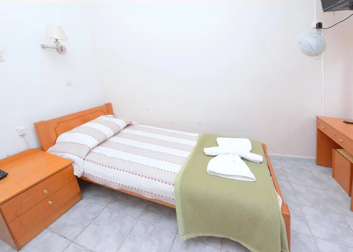 Veroniki فندق 2*